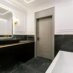 Prestige With Sauna & Parking Апартаменты