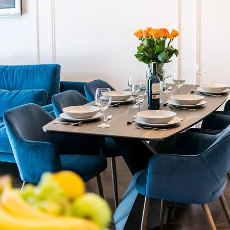 Prestige With Sauna & Parking *